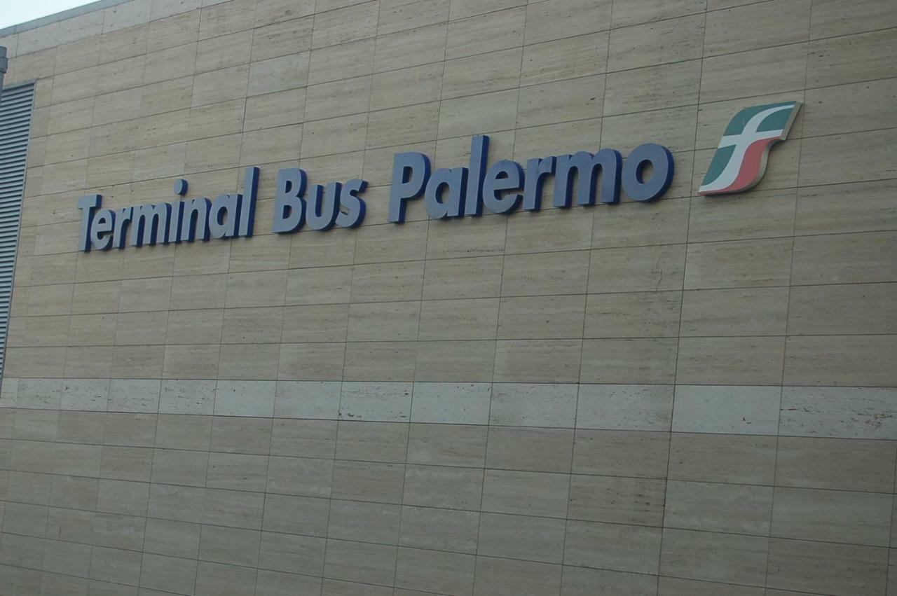 Terminal Bus Cairoli Bed & Breakfast Palermo Ngoại thất bức ảnh